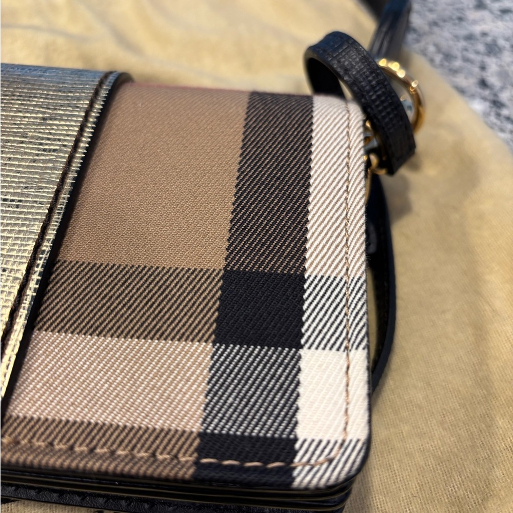Burberry Belt Bag Crossbody Signature Check Gold Buckle w/ Dust Bag - Picture 6 of 16